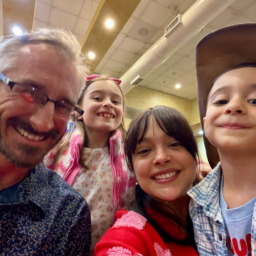 Meet your Posher, Desiree